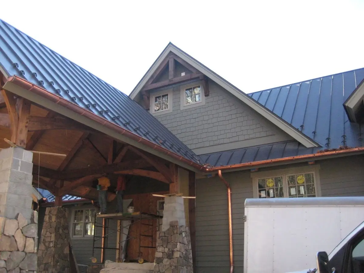 Craftsman Roofing team delivering quality roofing work in Walnut
